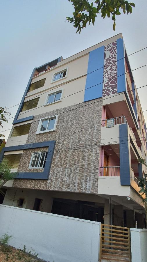 Tirupati Homestay - 2Bhk Ac Family Apartments Near Alipiri And Kapilatheertham - Walk To A2B Veg Restaurant - Wifi - Android Tv - Easy Access To Tirumala Εξωτερικό φωτογραφία