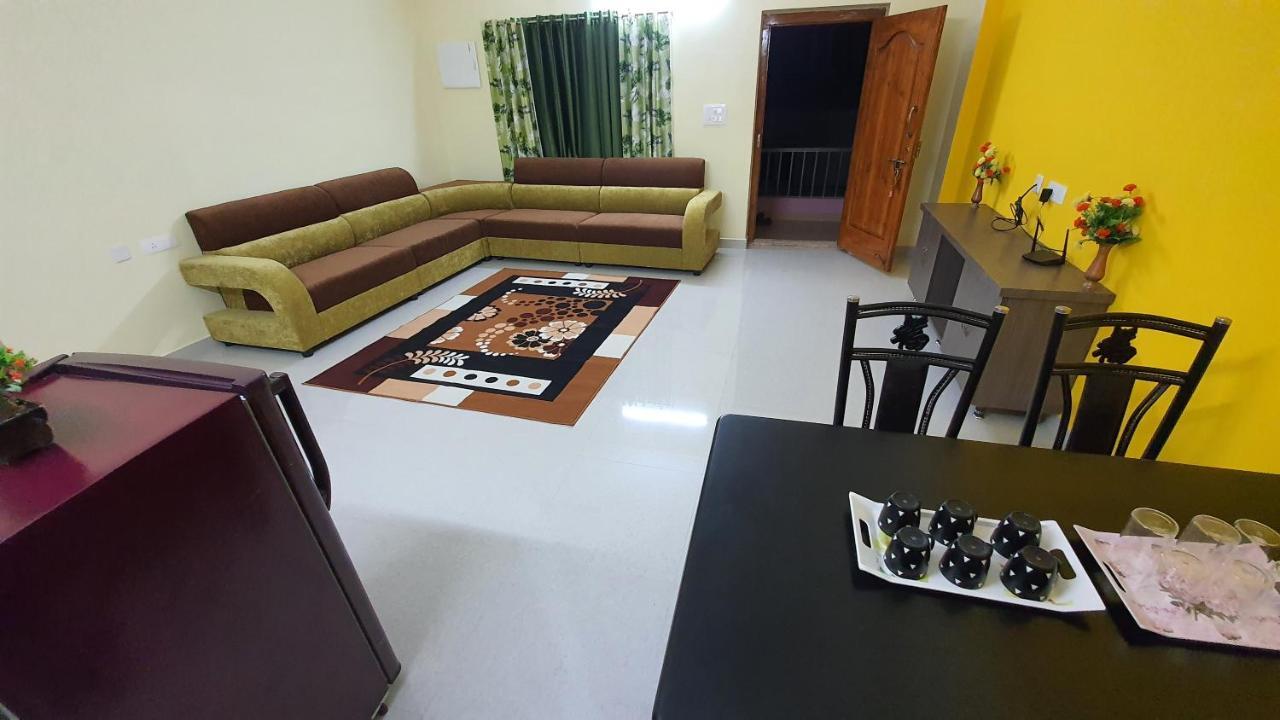 Tirupati Homestay - 2Bhk Ac Family Apartments Near Alipiri And Kapilatheertham - Walk To A2B Veg Restaurant - Wifi - Android Tv - Easy Access To Tirumala Εξωτερικό φωτογραφία
