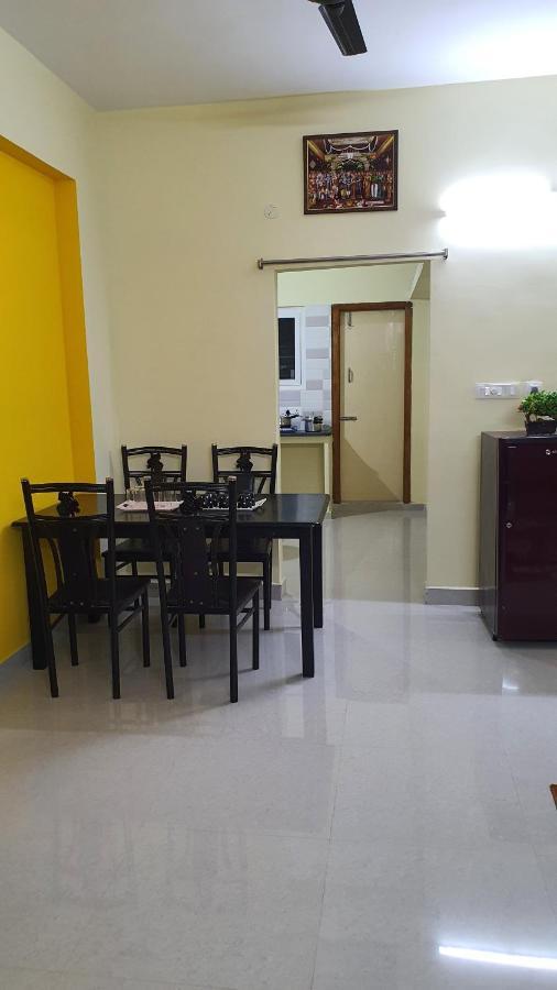 Tirupati Homestay - 2Bhk Ac Family Apartments Near Alipiri And Kapilatheertham - Walk To A2B Veg Restaurant - Wifi - Android Tv - Easy Access To Tirumala Εξωτερικό φωτογραφία