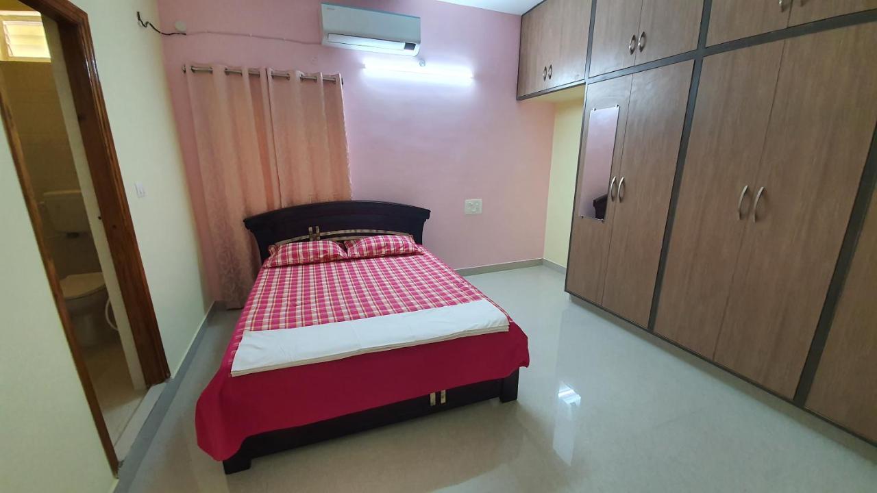 Tirupati Homestay - 2Bhk Ac Family Apartments Near Alipiri And Kapilatheertham - Walk To A2B Veg Restaurant - Wifi - Android Tv - Easy Access To Tirumala Εξωτερικό φωτογραφία